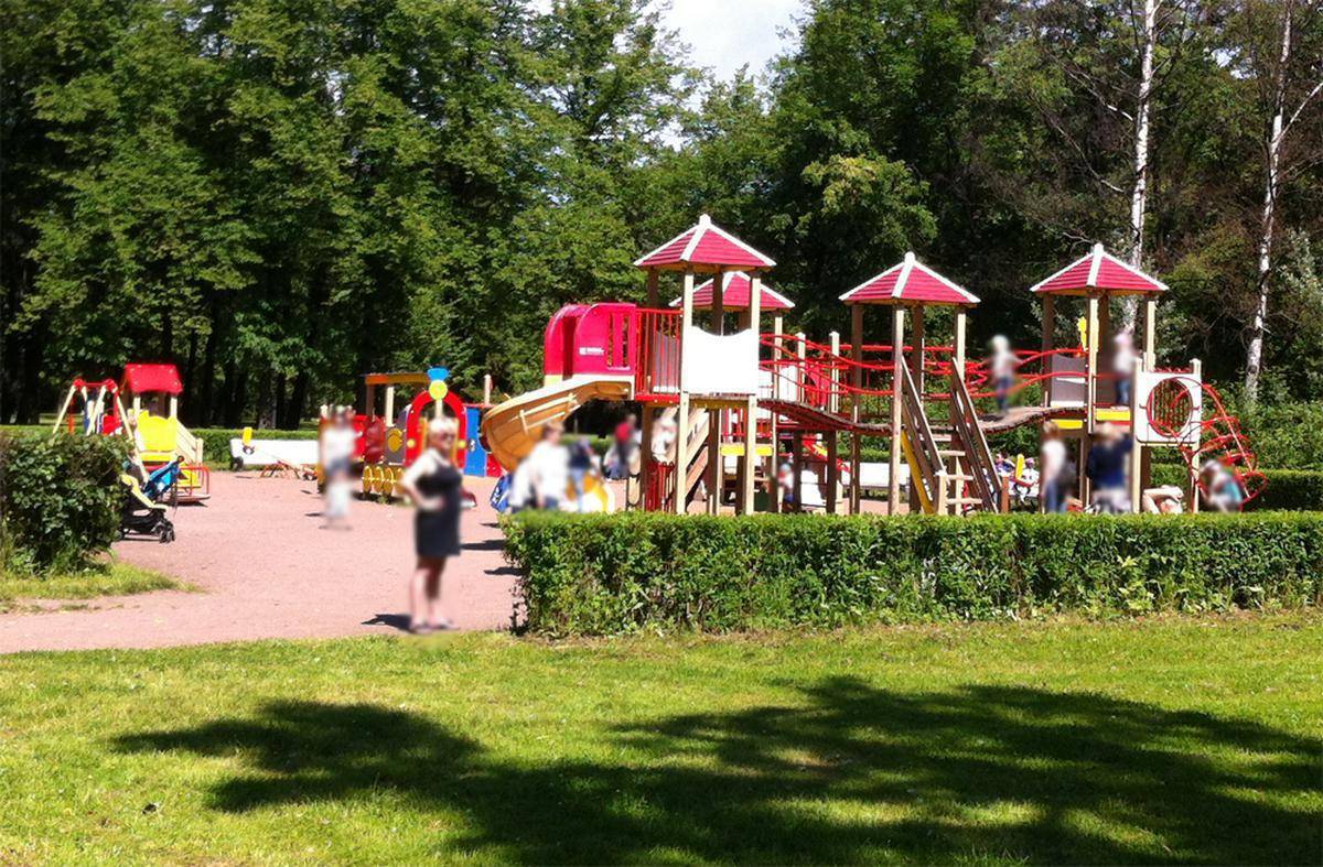 Фото: Детская площадка в Московском парке победы, Санкт-Петербург
