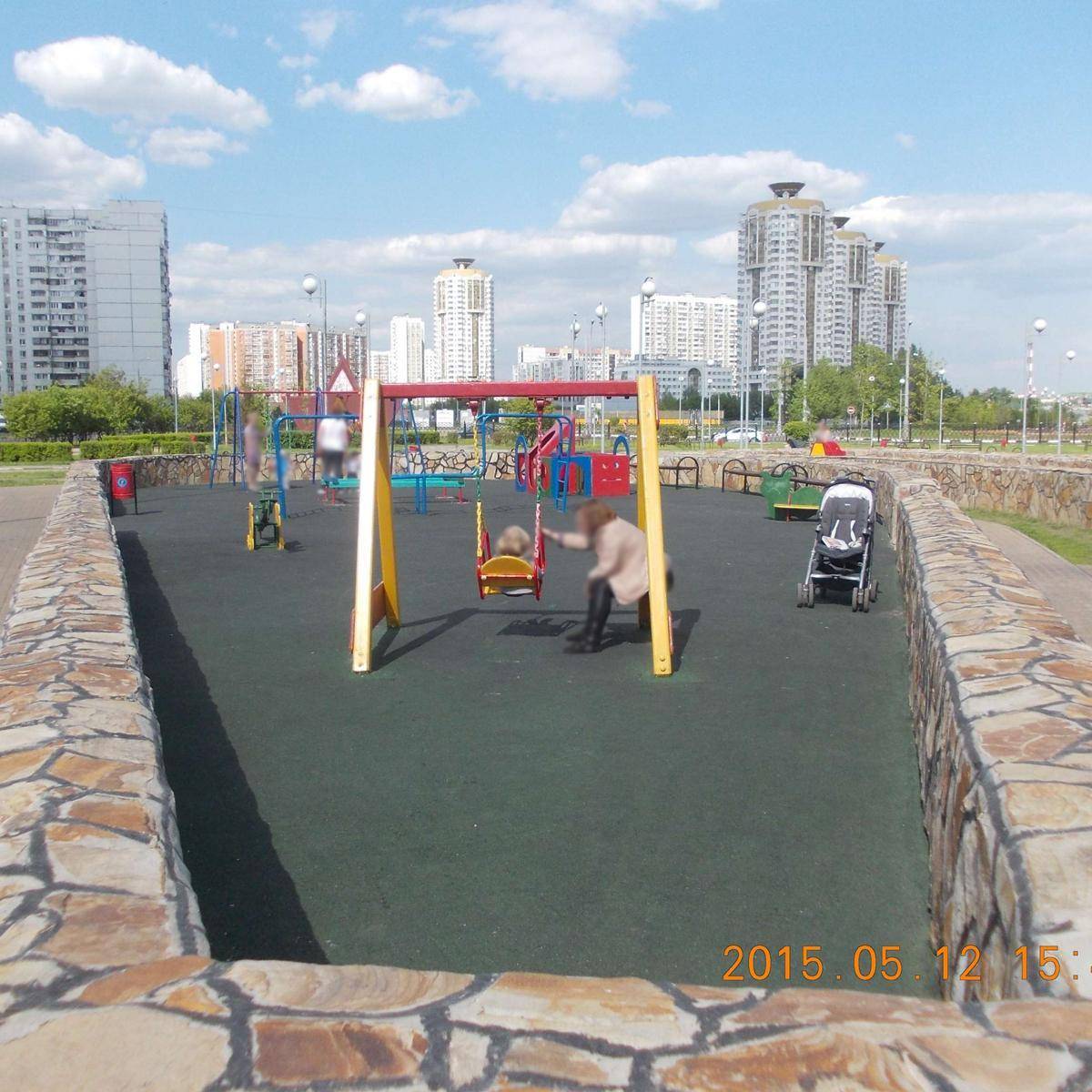Фото: Площадка детская игровая в парке Имени Артема Боровика 
