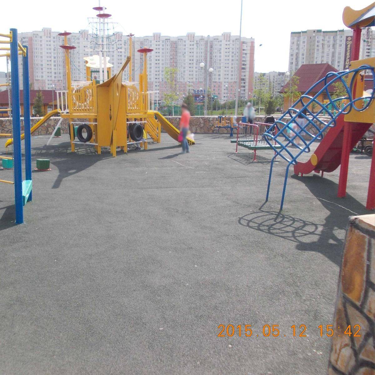Фото: Площадка детская игровая в парке Имени Артема Боровика