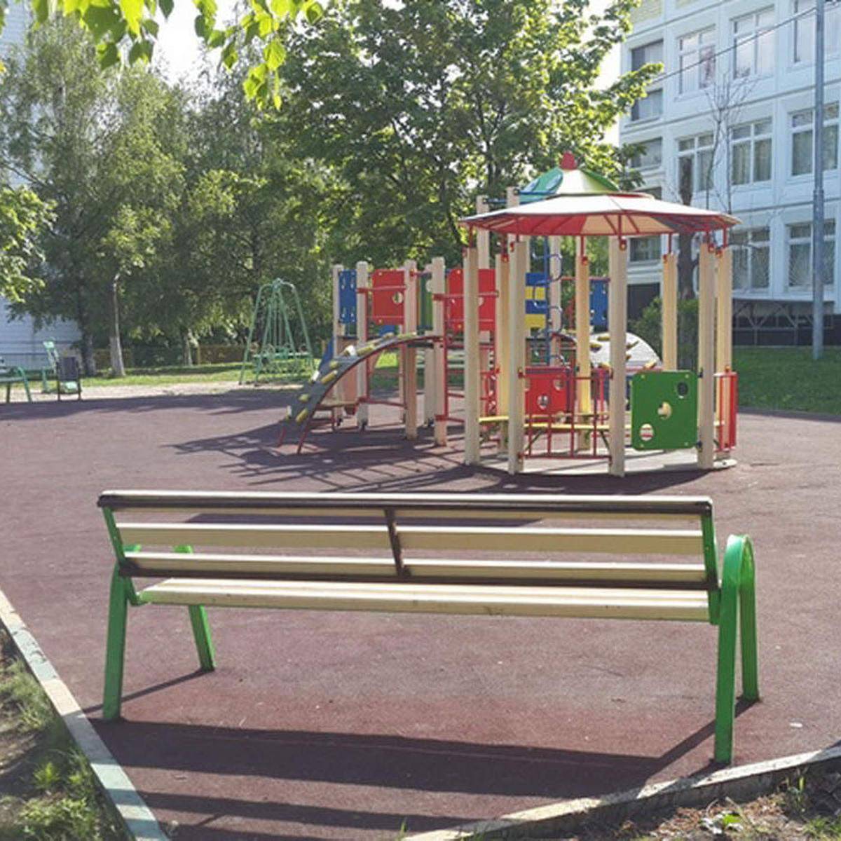 Фото: Площадка детская игровая в парке, ГБОУ Школа №1245.
