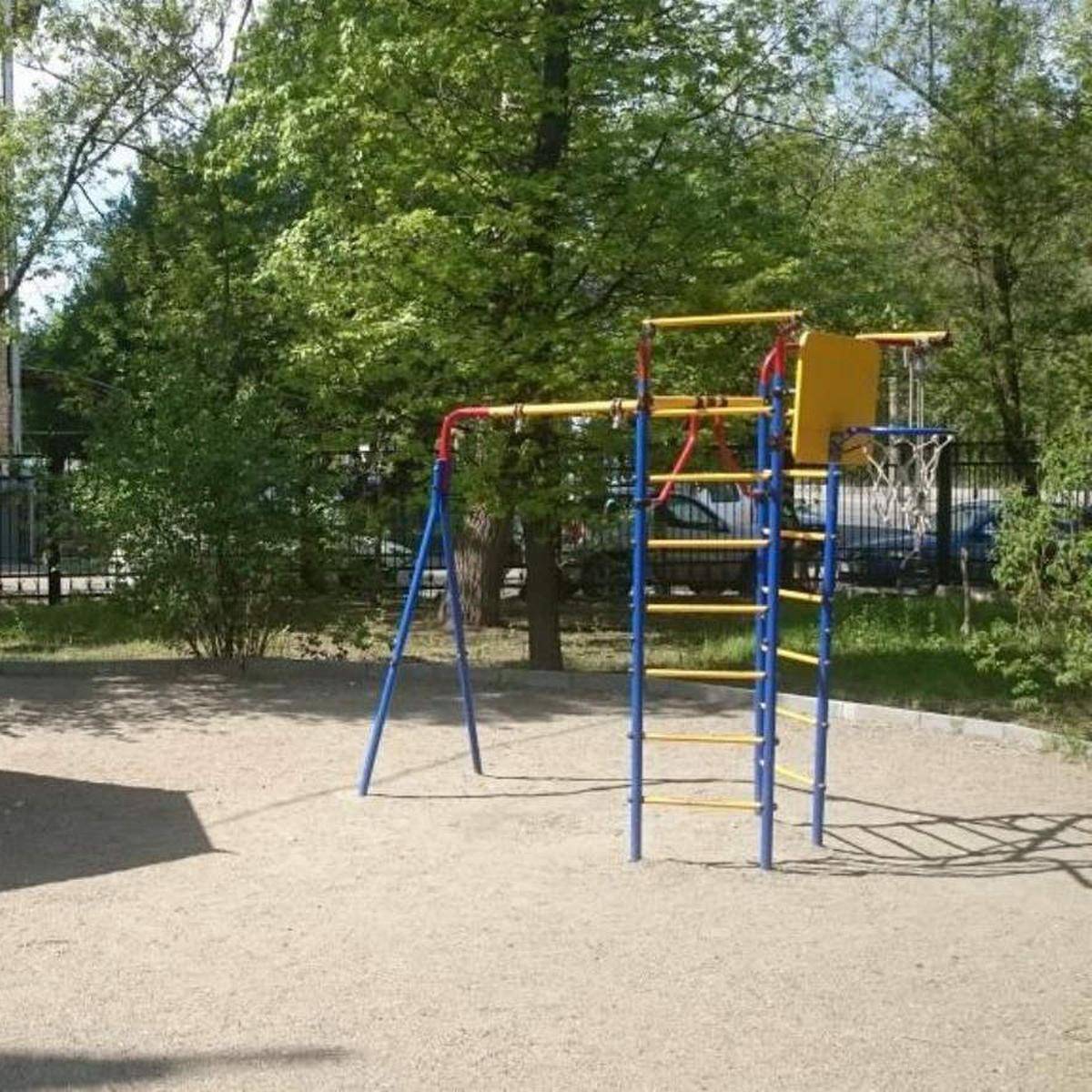 Фото: Площадка детская игровая при ГБОУ СОШ №72