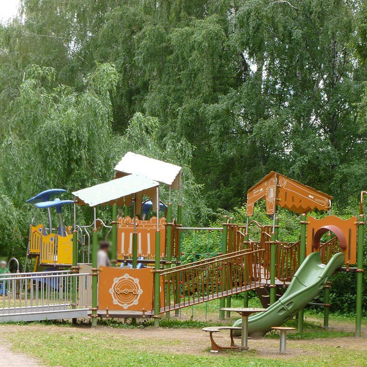 Фото: Детская игровая площадка, Парк им.Герцена
