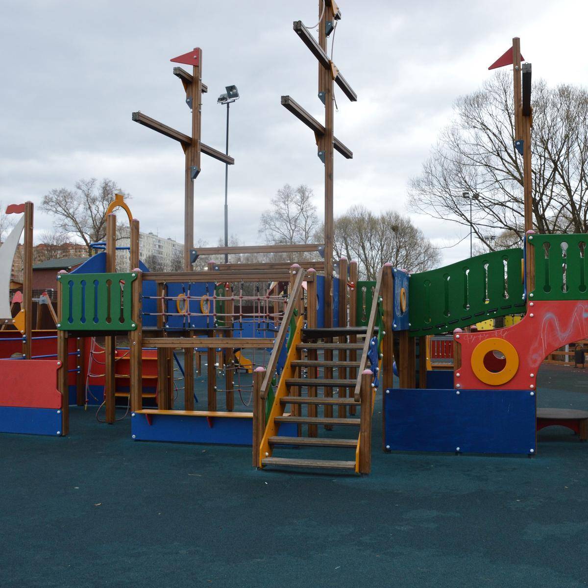 Фото: Площадка детская игровая, парк «Ручеек»